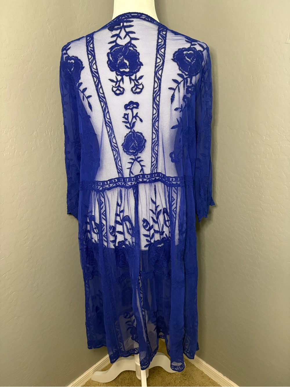 Lane Bryant Sheer Embroidered Lace Kimono in Cobalt Blue Cover Up Size 14/16 - Picture 2 of 6